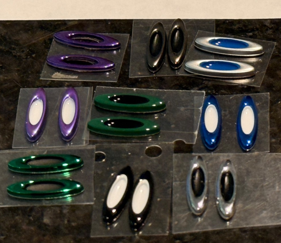 NEW OAKLEY REPLACEMENT ICON EMBLEMS Os FOR FLAK ,XLJ AND OTHERS  SET OF 2 ICONS