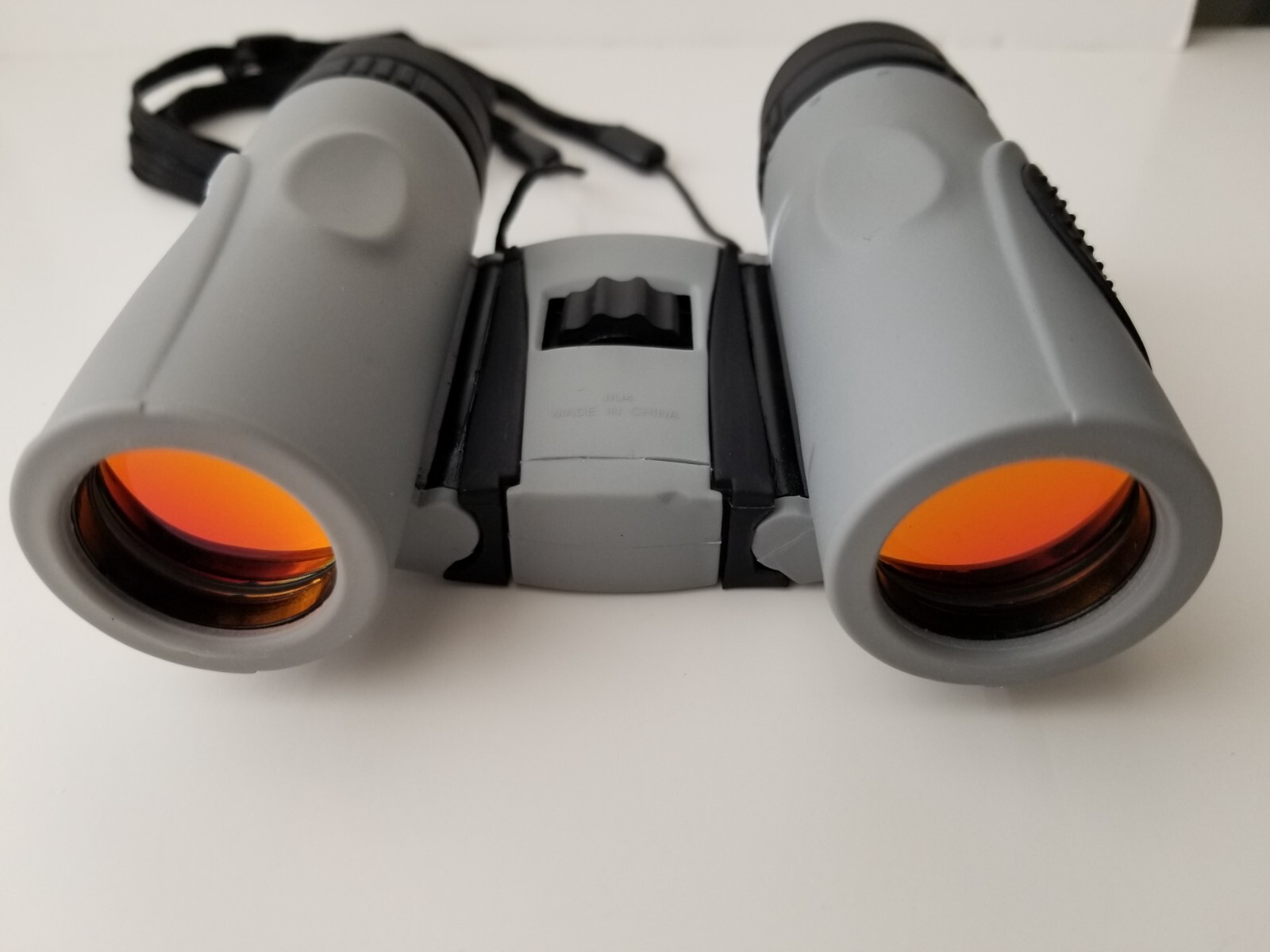 Restoration Hardware 10x25 Binoculars JlU4 waterproof neck strap soft case_Clean