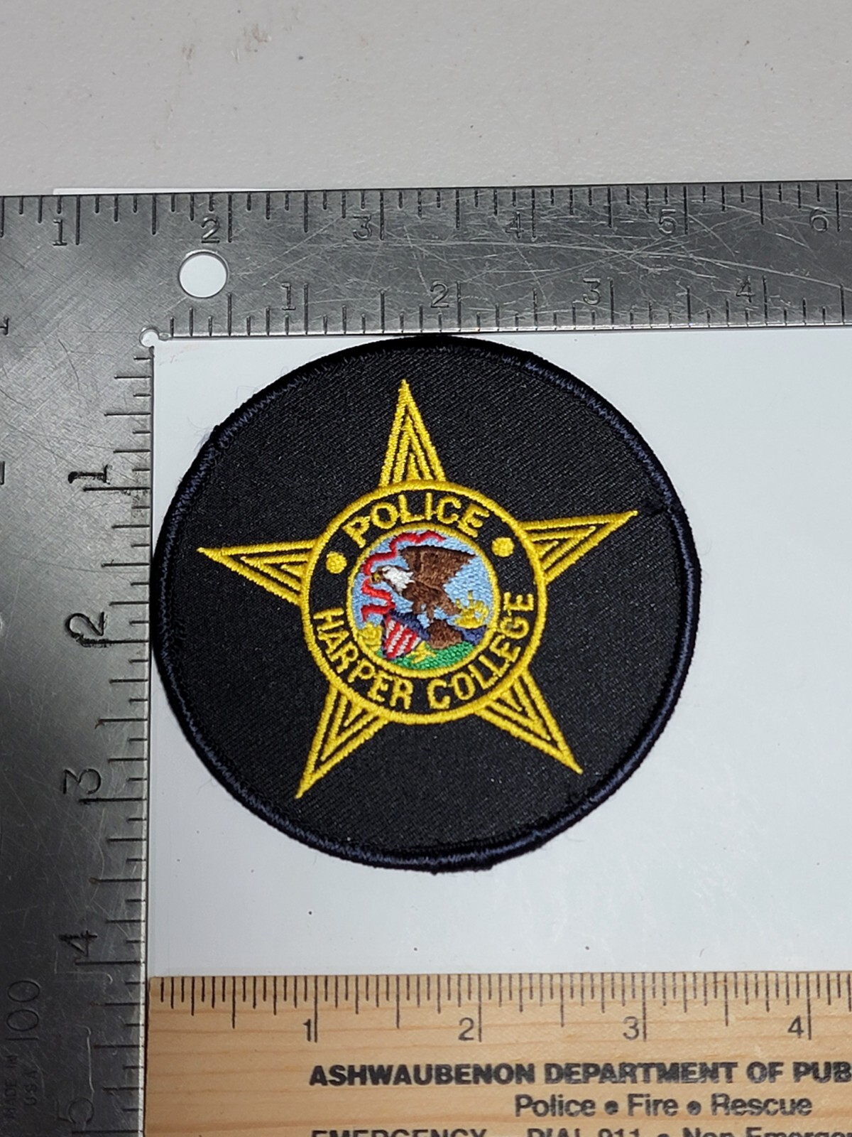 LE7 B5 Police Patch Illinois Harper College