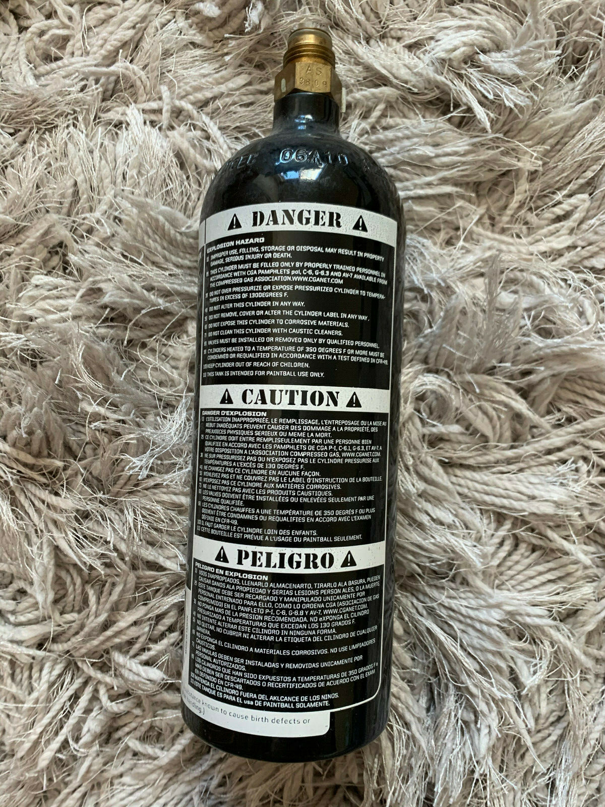 Guerrilla Air 20oz Co2 Paintball Tank