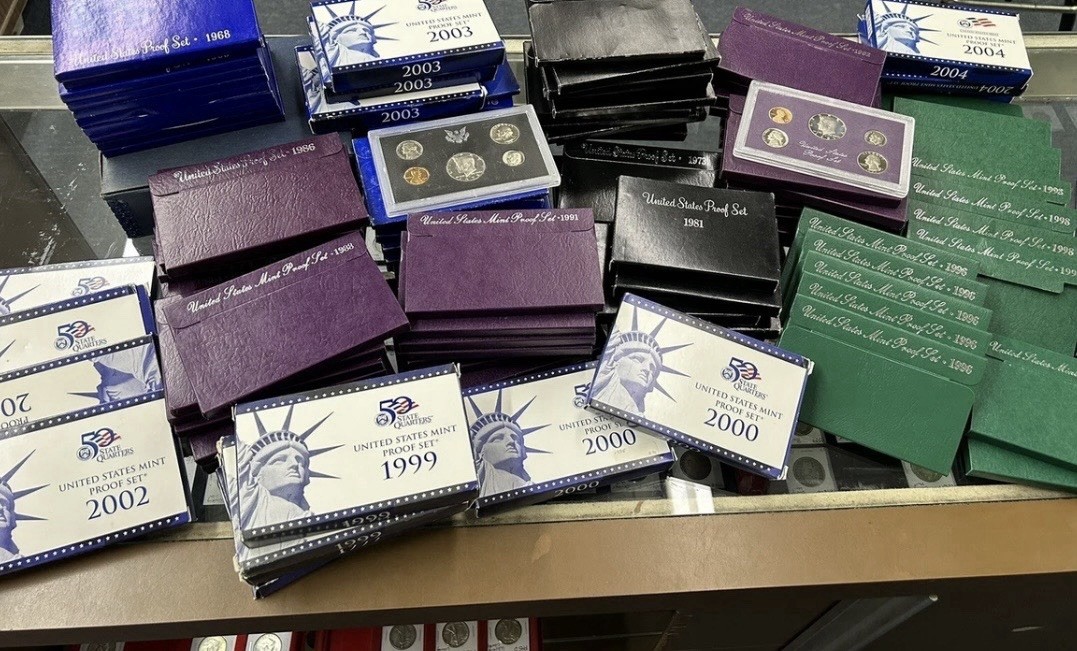 DEALERS LOT! Bulk Lot of 20 (1968-2006) U.S. MINT PROOF SETS. Greysheet Deal!