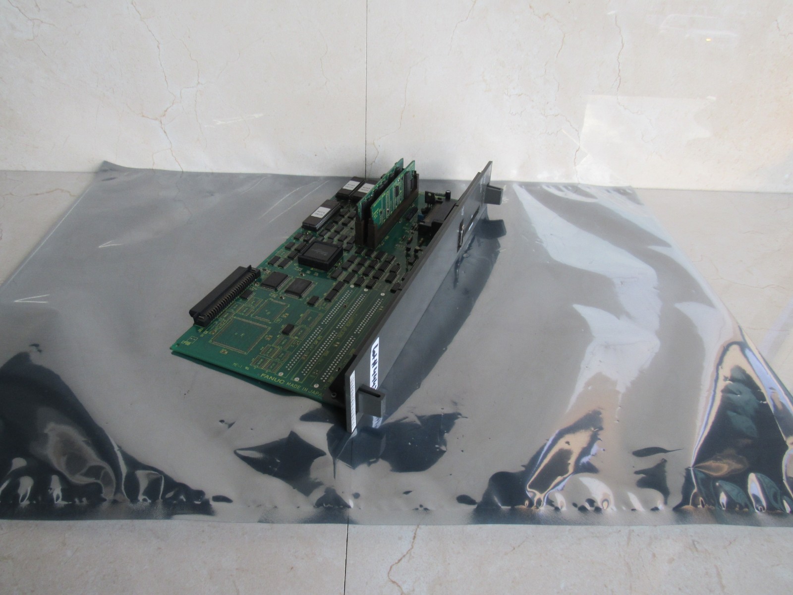Fanuc A16B-2201-0391 -/05D Lot # 4442 Listed by Mike