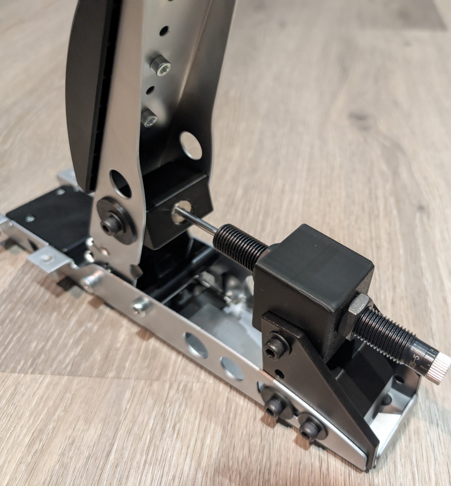Fanatec CSL Adjustable Hydraulic Damper