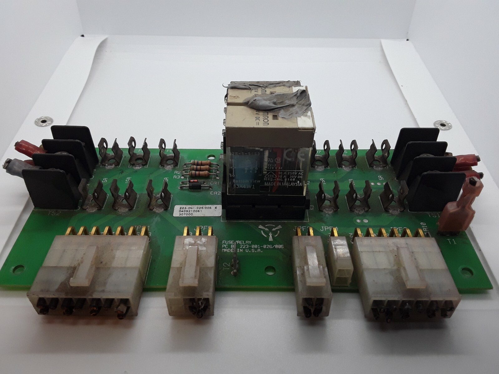 Fuse/Relay Board PC BD 223-001-026/005