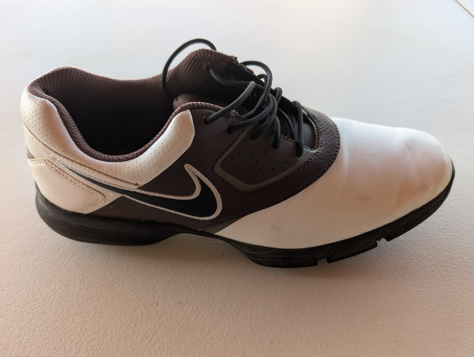 Nike Mens Heritage White/Brown/Chocolate Golf Shoes, Spikes 552069-101 Size 9
