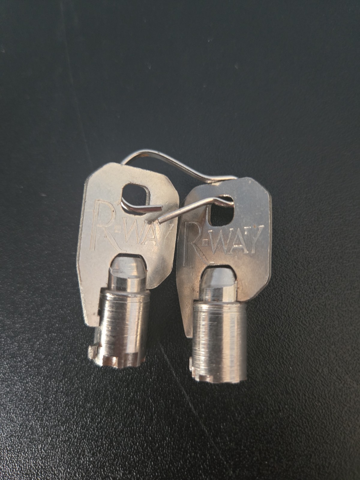 2 R-Way Sheboygan Lock GEM Tubular Barrel Replacement Keys RWF5 RWF6
