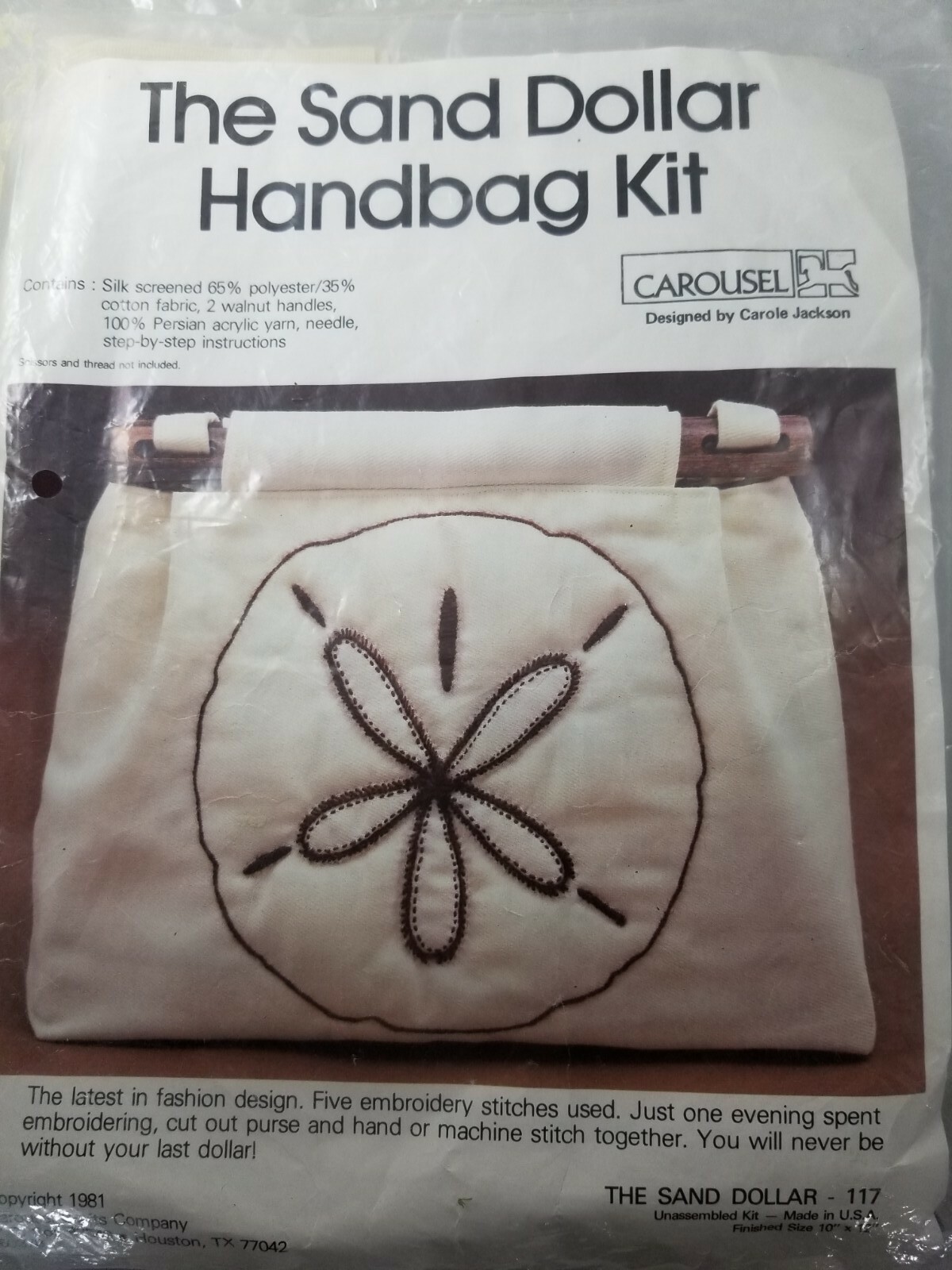 Carousel "The Sand Dollar" Handbag Kit Sewing & Embroidery Size 10" x 12"