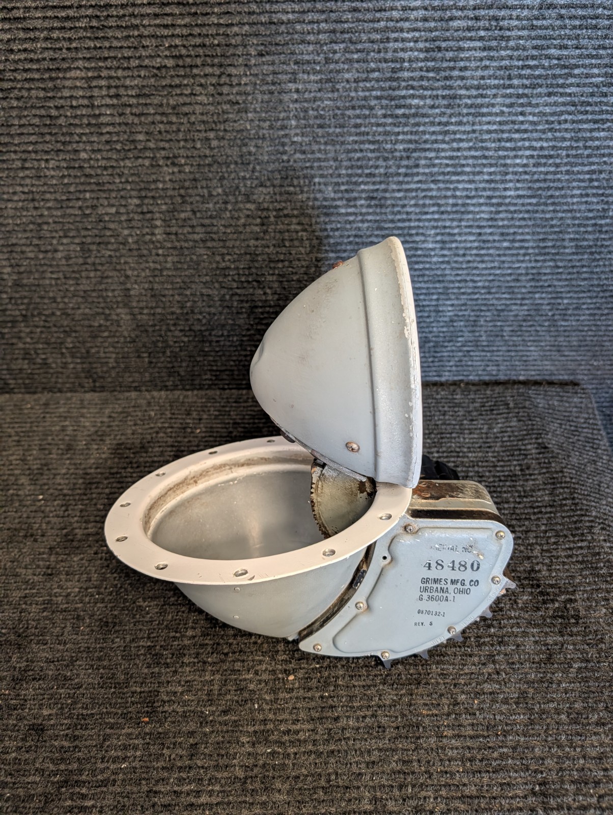 Grimes Retractable Landing Light