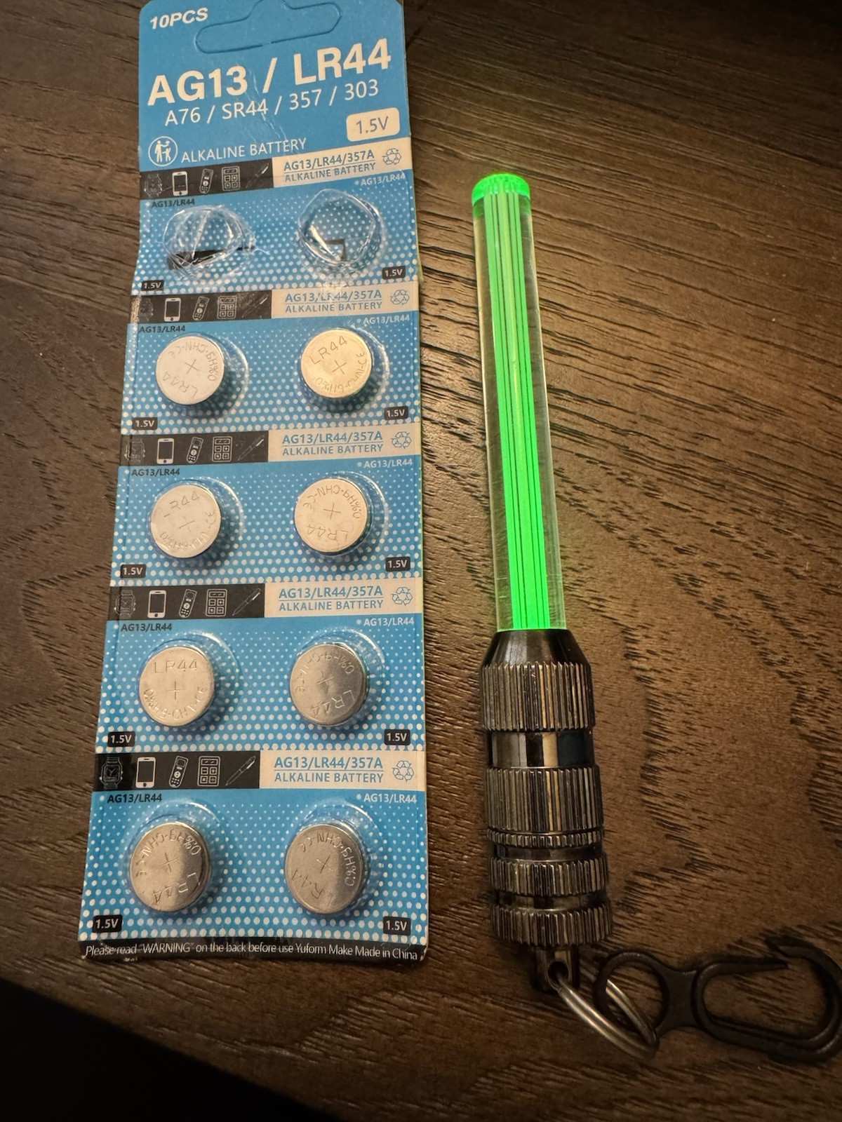 SCUBA DIVING NIGHT DIVING MARKER LIGHT STICK WITH EXTRA BATTERIES!