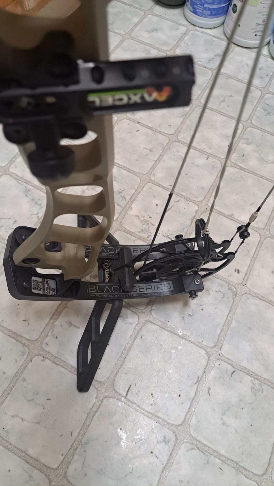 Prime Black 9 series Compound Bow Extras Nice!