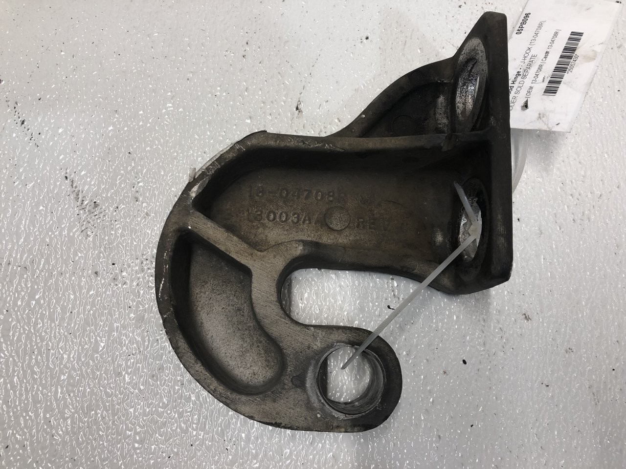 Peterbilt 379 Right/Passenger Hood Hinge - Used | P/N 1304708R