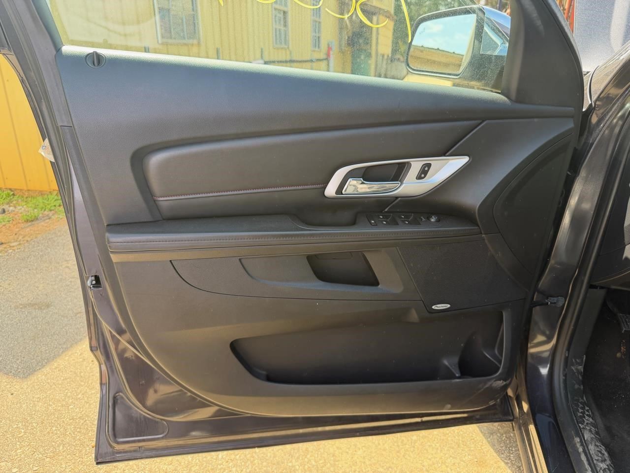 TERRAIN 2016 Antenna 104965845