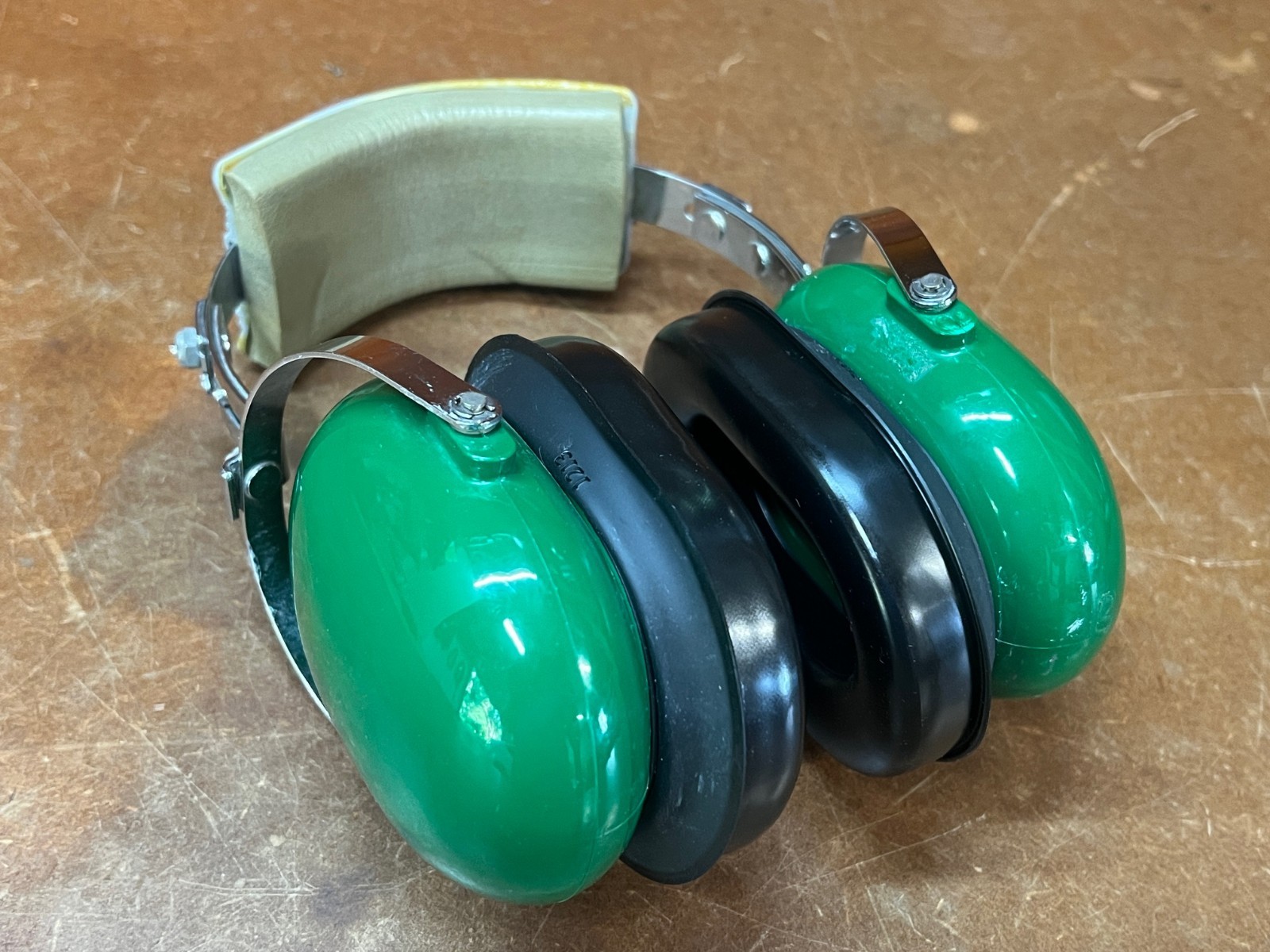 Vintage David Clark Green Straightaway Model 10A Hearing Ear Protector Earmuffs