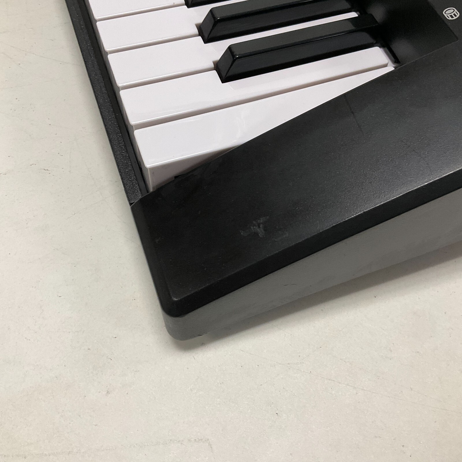 AVGO NPFZO 61 Keys Portable Electronic Keyboard Tested Working