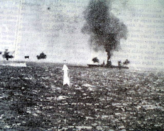 USS LEXINGTON Carrier Battle of the Coral Sea PHOTO & Midway 1942 WWII Newspaper