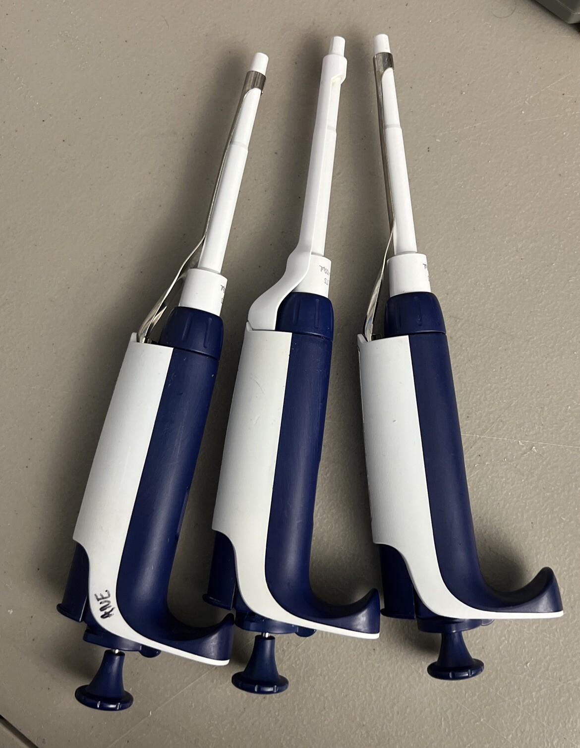 ONE Rainin L100 L-100 XLS LTS Pipet-Lite Pipette 10-100uL Pipetman