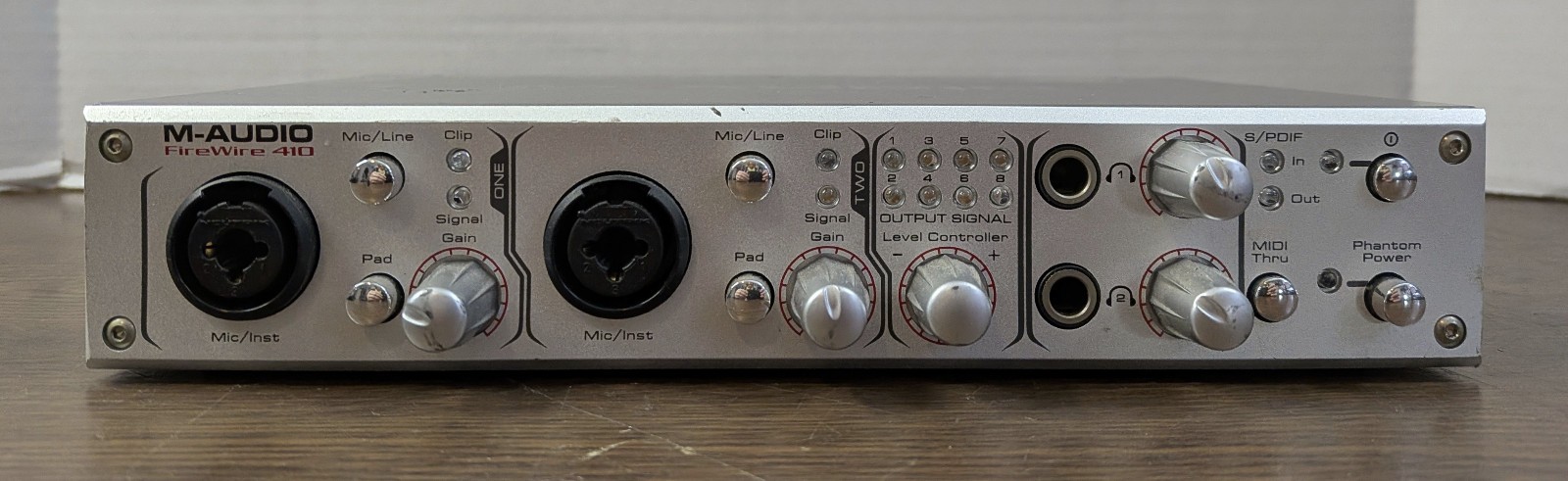 M-Audio FireWire 410 - 4-In / 10-Out FireWire Mobile Recording Interface