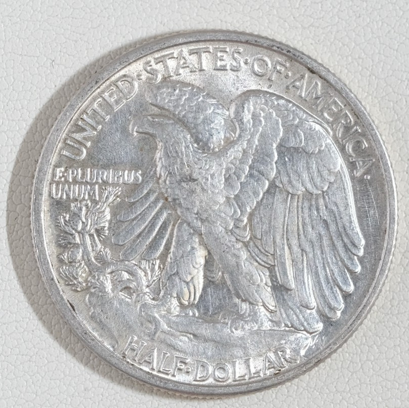 1940-P Walking Liberty Half Dollar /M13