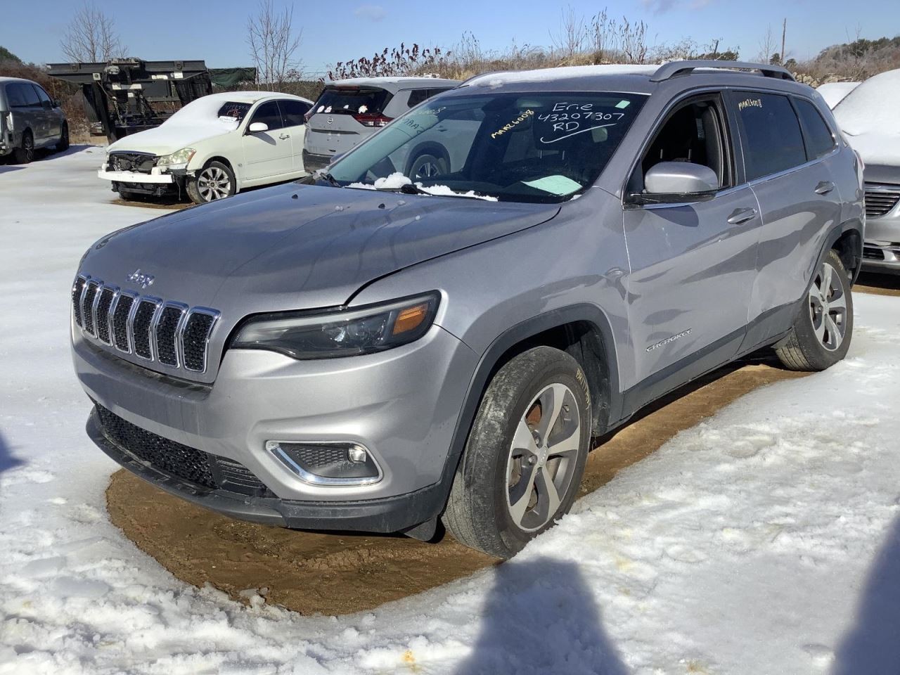 CHEROKEE 2020 Glove Box 4938322