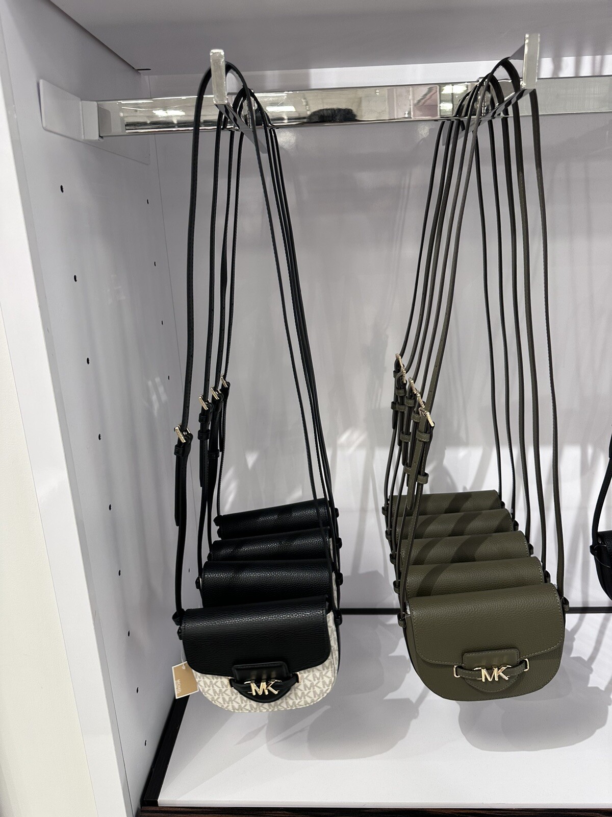 Michael Kors Reed Small Saddle Crossbody + dust bag- Olive
