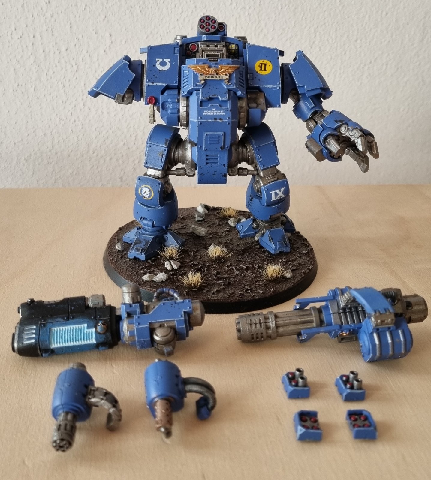 Redemptor Dreadnought Warhammer 40k Ultramarine - MAGNETIZED & Pro Painted