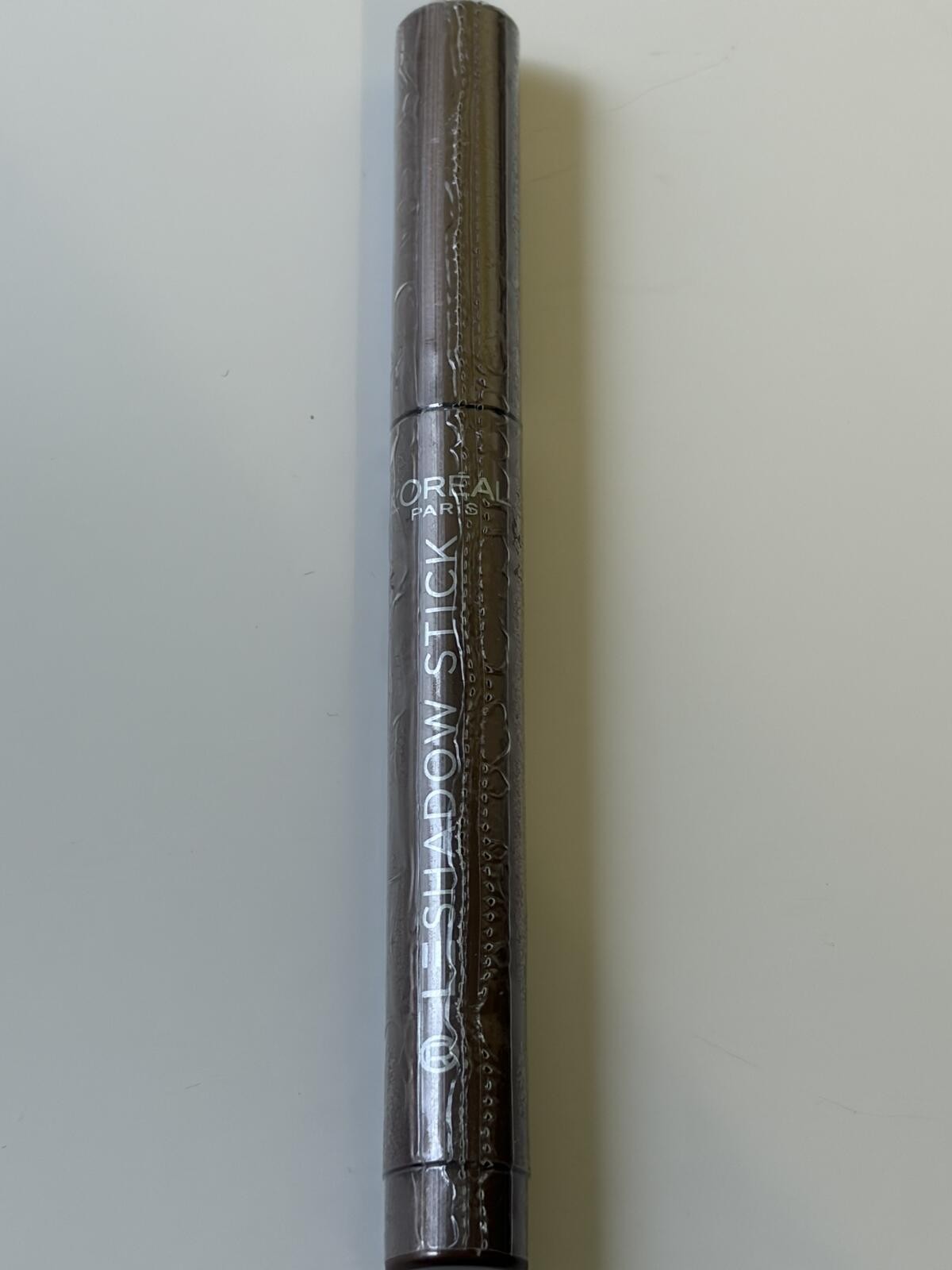 NEW sealed Loreal Le Shadow Stick Magnetic Bronze 230 eyeshadow