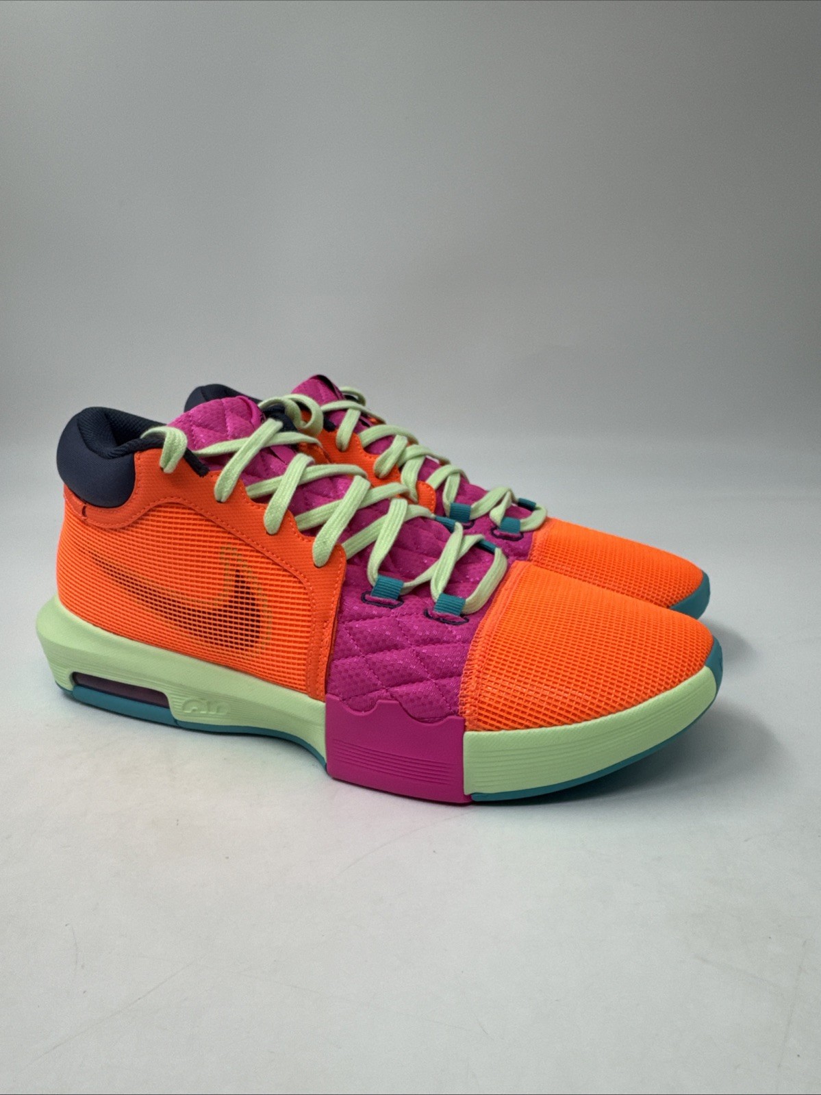 Nike LeBron James Air Zoom Witness 8 Orange Fuchsia FB2239-800 Mens Size 12