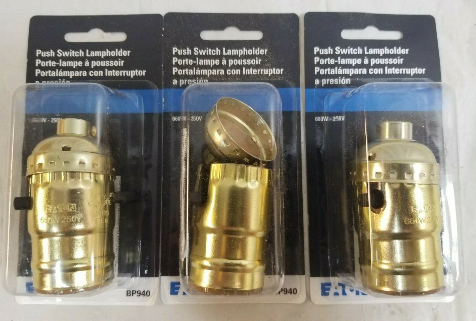 NIP Lot of 3 EATON 660W - 250V Push Switch Lampholders BP940