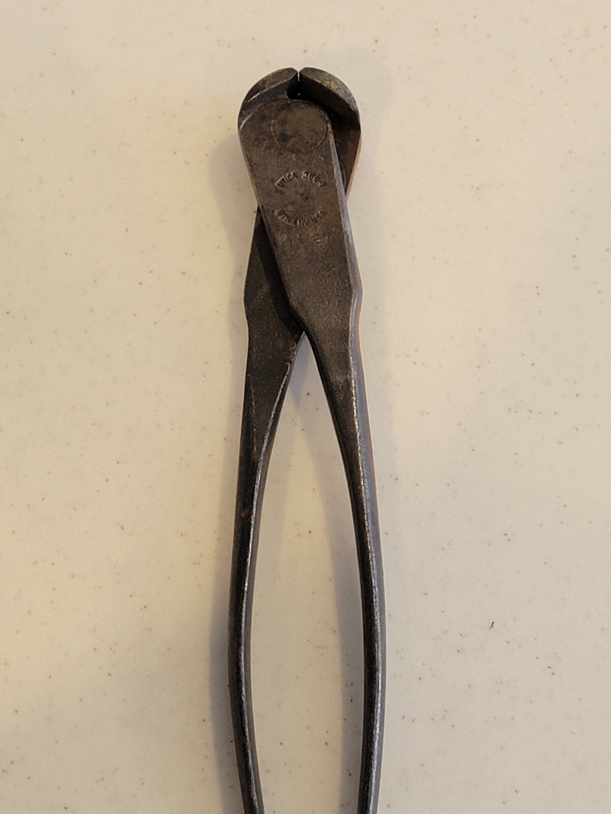 Utica 360-7 plyers Tool