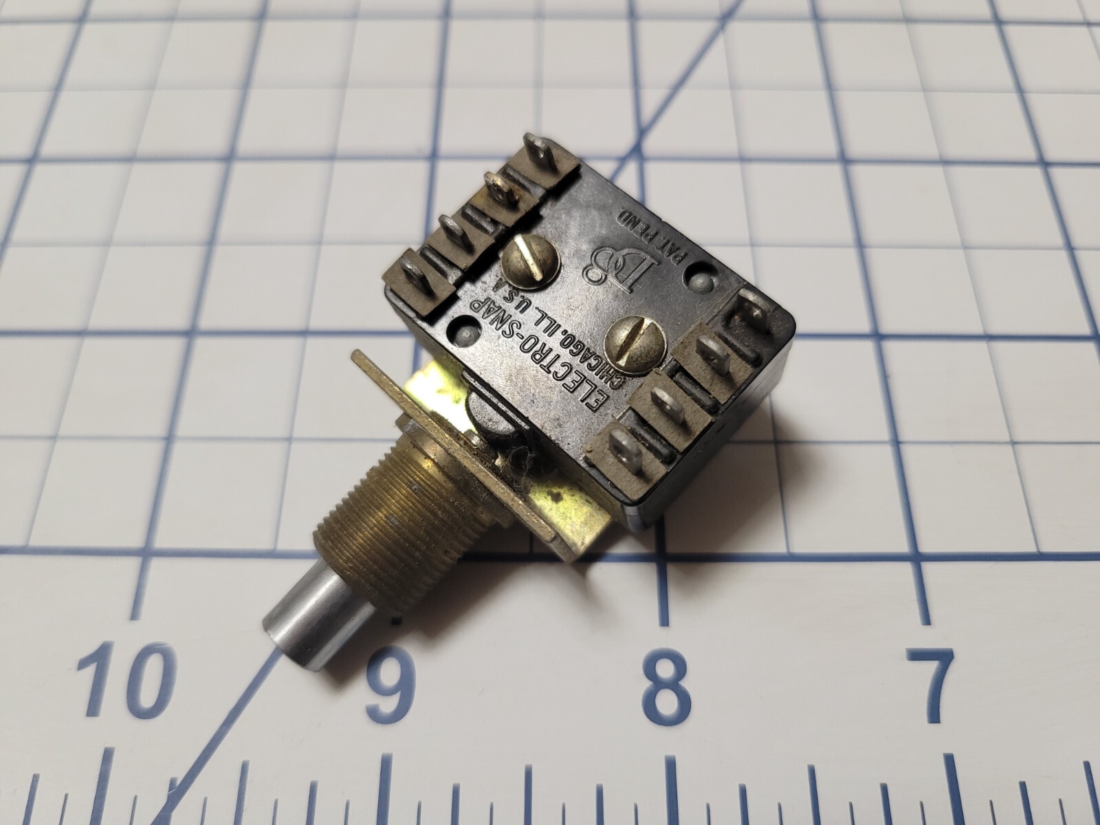 MICRO SWITCH ELECTRO-SNAP D8-4 2NC & 2NO USA , slf23