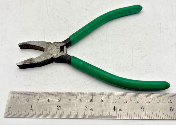 Fan Out Curved Jaw Breaker Grozier Pliers for Stained Glass Work JAPAN