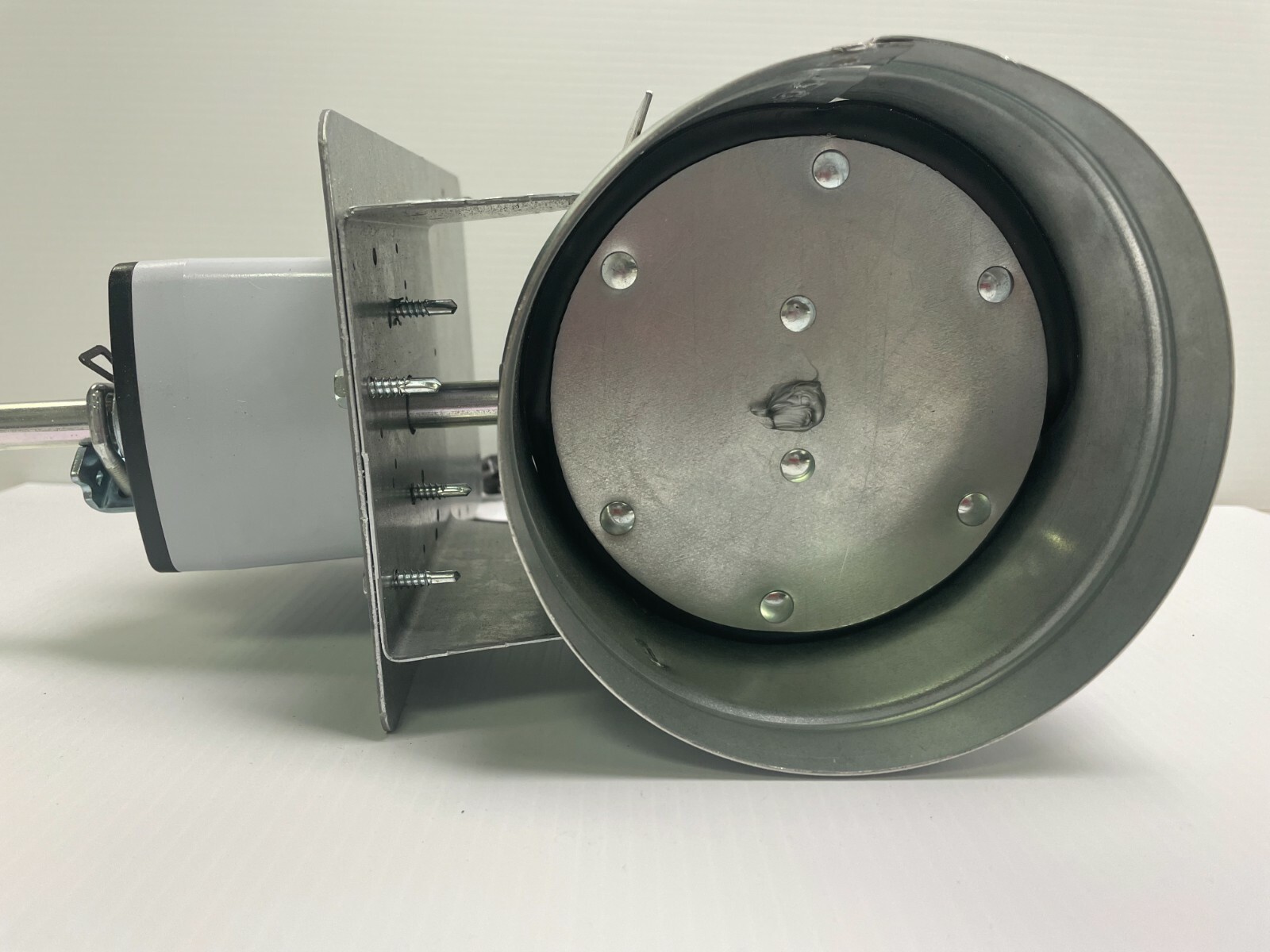Open Box RUSKIN ACTUATOR 6" ROUND CONTROL DAMPER UNIT RUS-S24