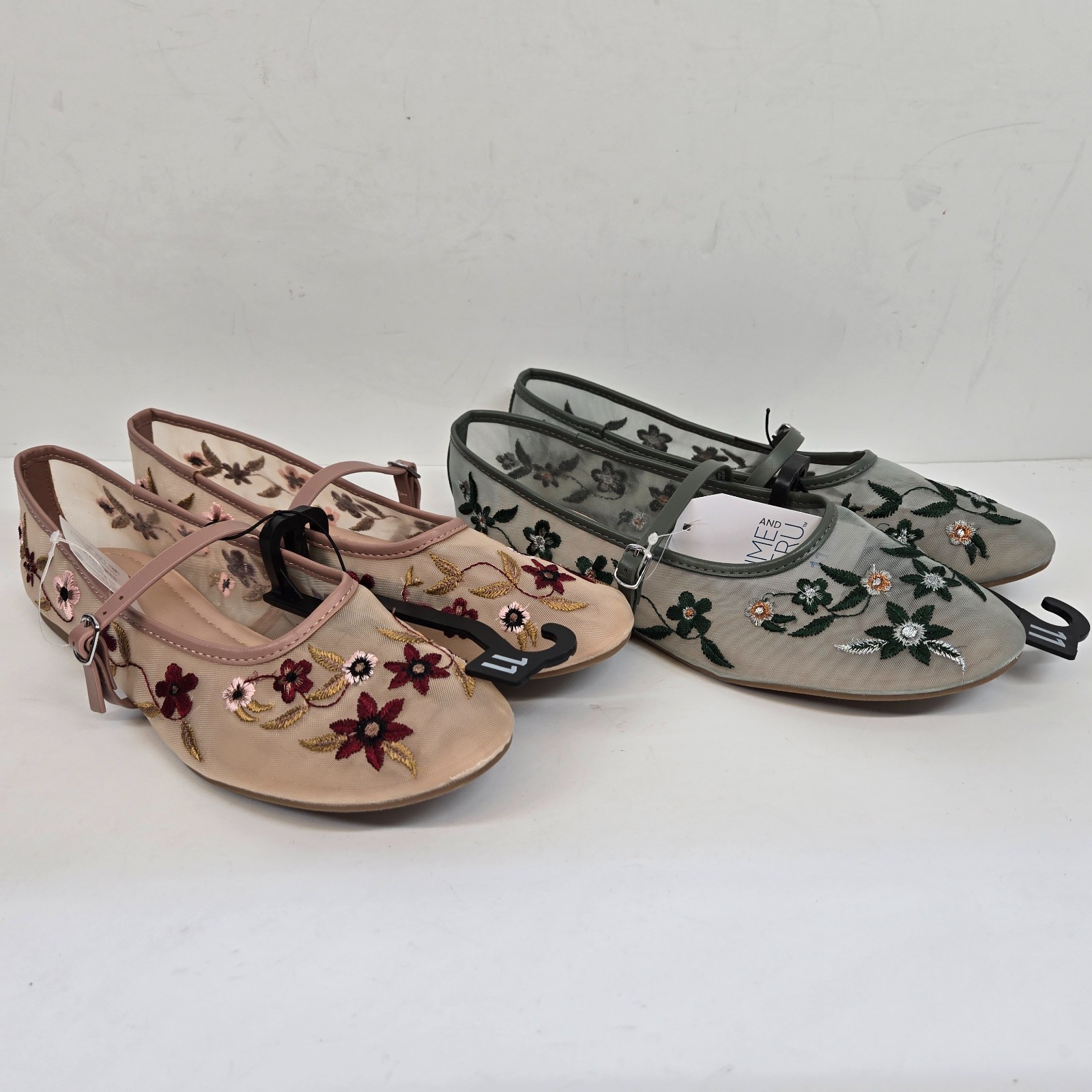 Time and Tru Floral Mesh Flats Womens Size 11 Red & Green Lot of 2