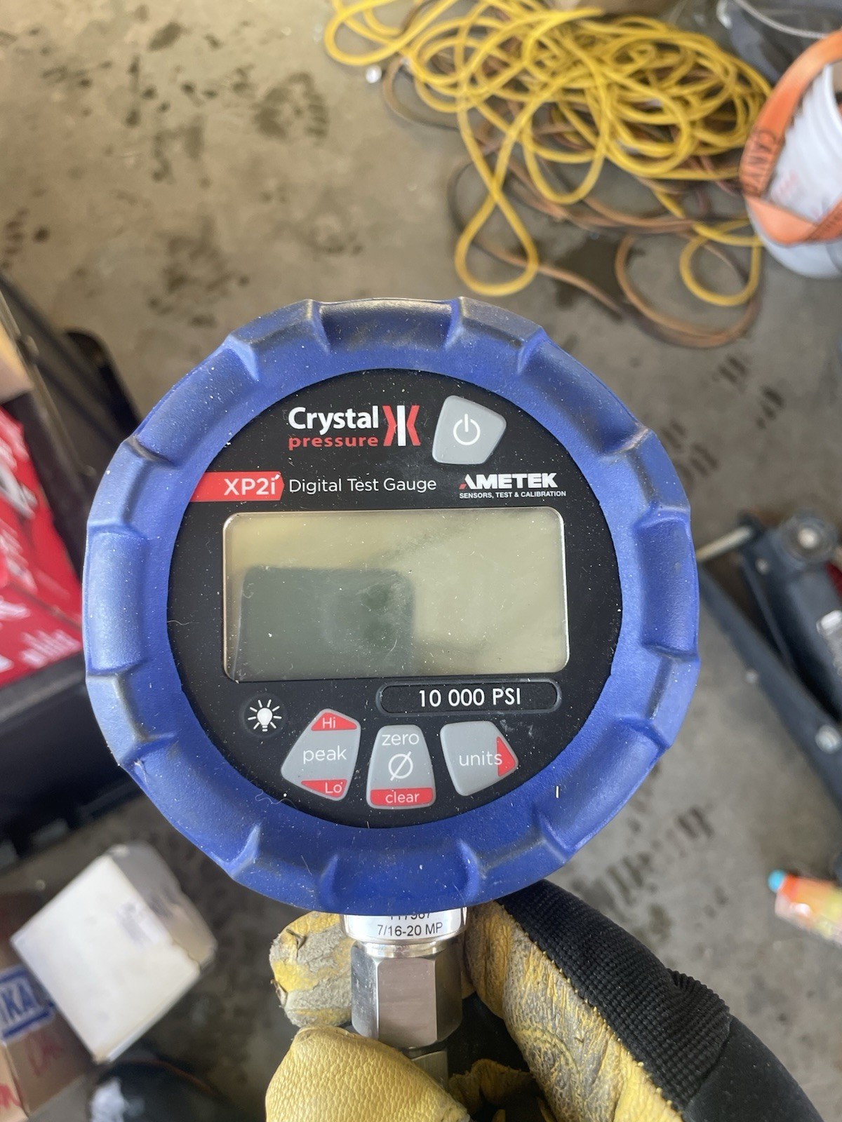 AMETEK Crystal XP2i Digital Pressure Gauge, o to 10,000 psi