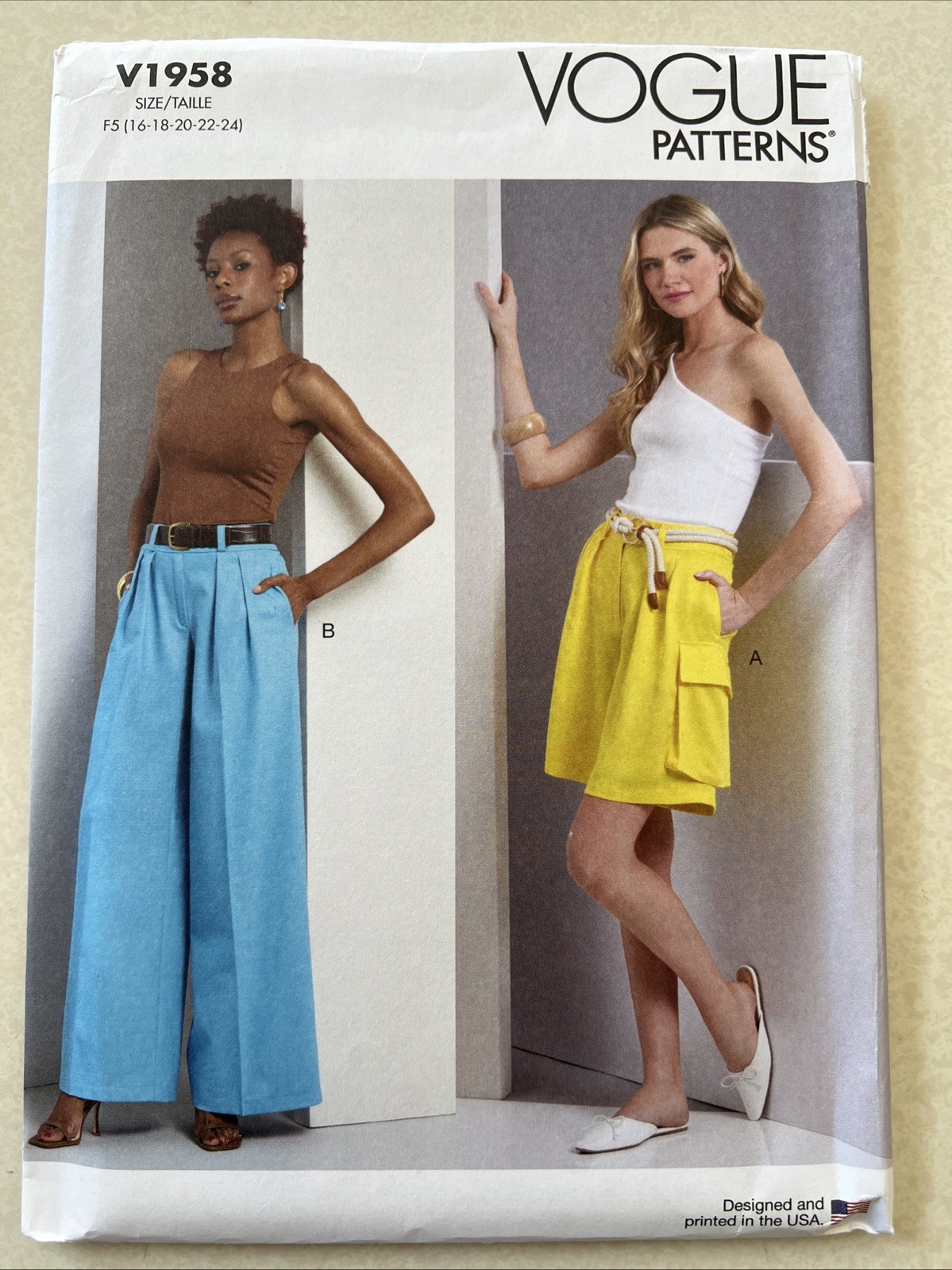 UNCUT  Vogue V1958 Misses Shorts & Pants F5 (16-18-20-22-24) Sewing Pattern