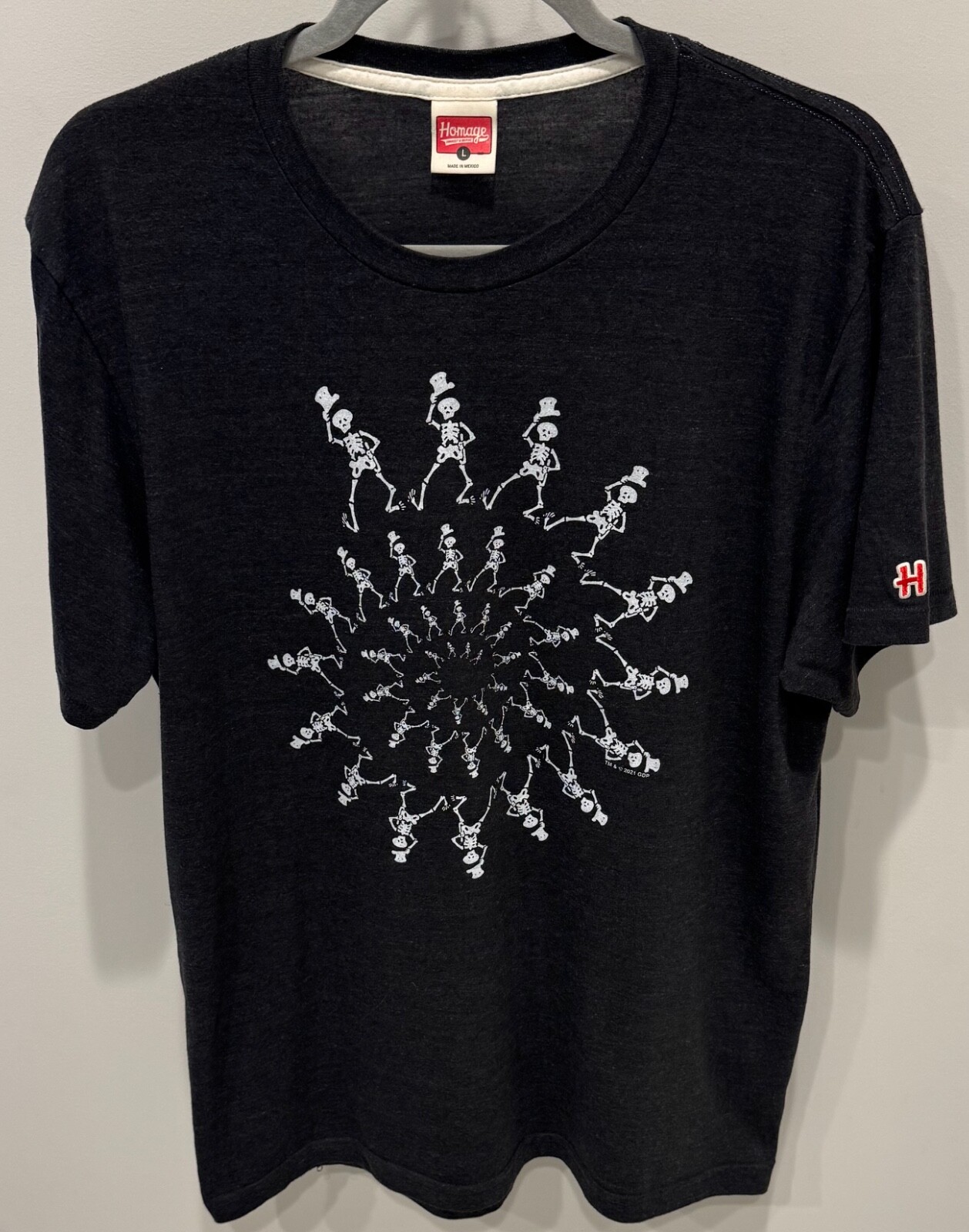 Grateful Dead - Dancing Skeletons - Homage T-Shirt - Men's Size Large