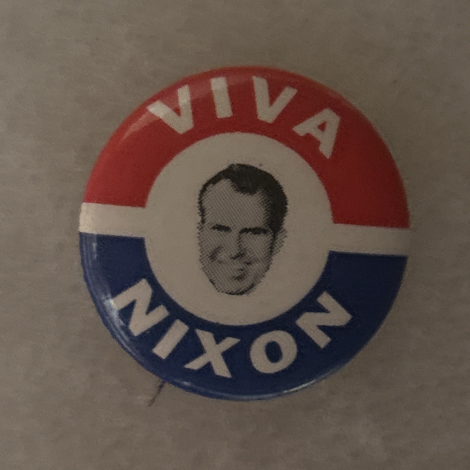 VIVA NIXON   1 1/4”!pinback button pin