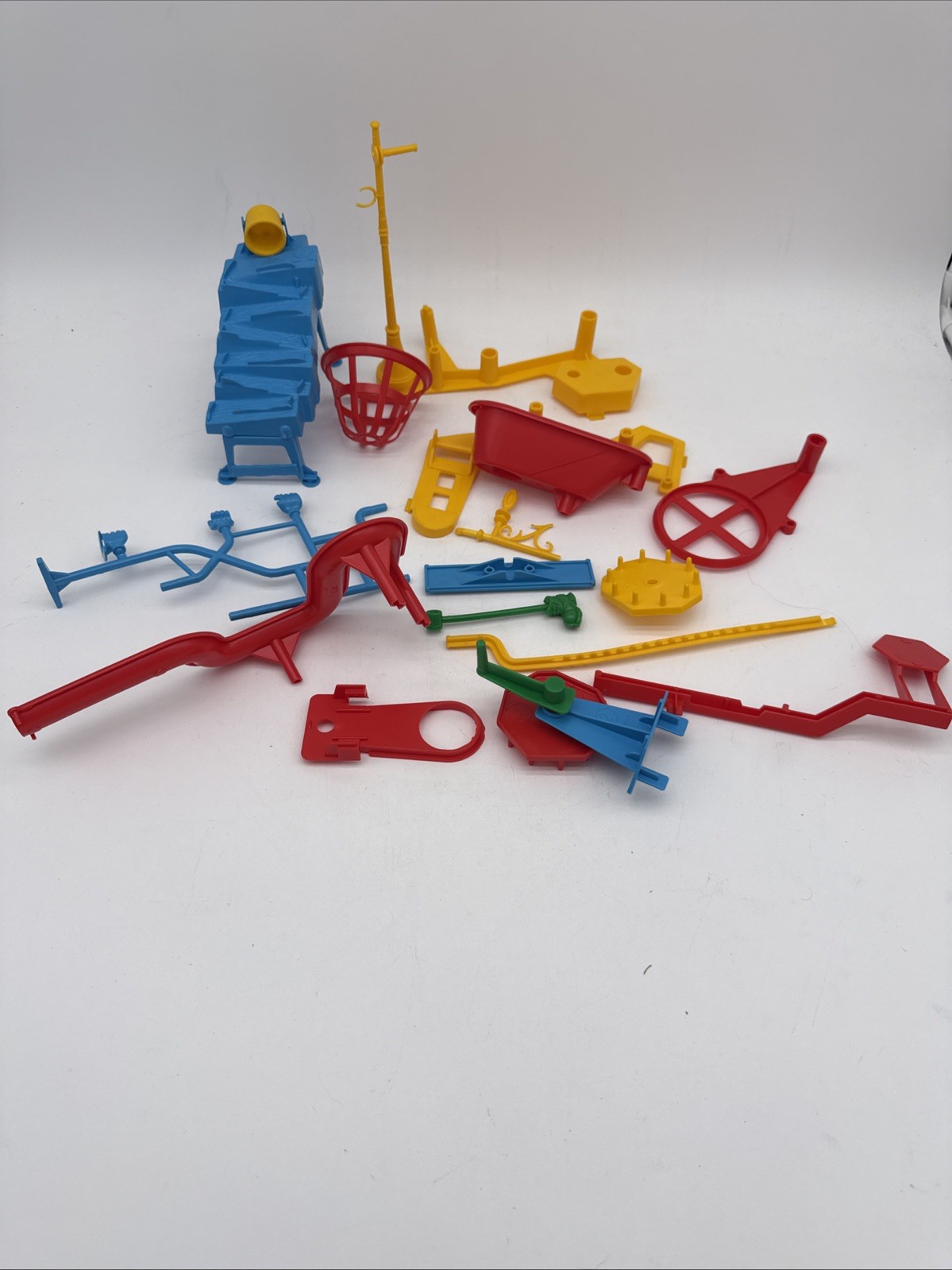 1986 Mouse Trap Replacement Pieces Lot Of 15