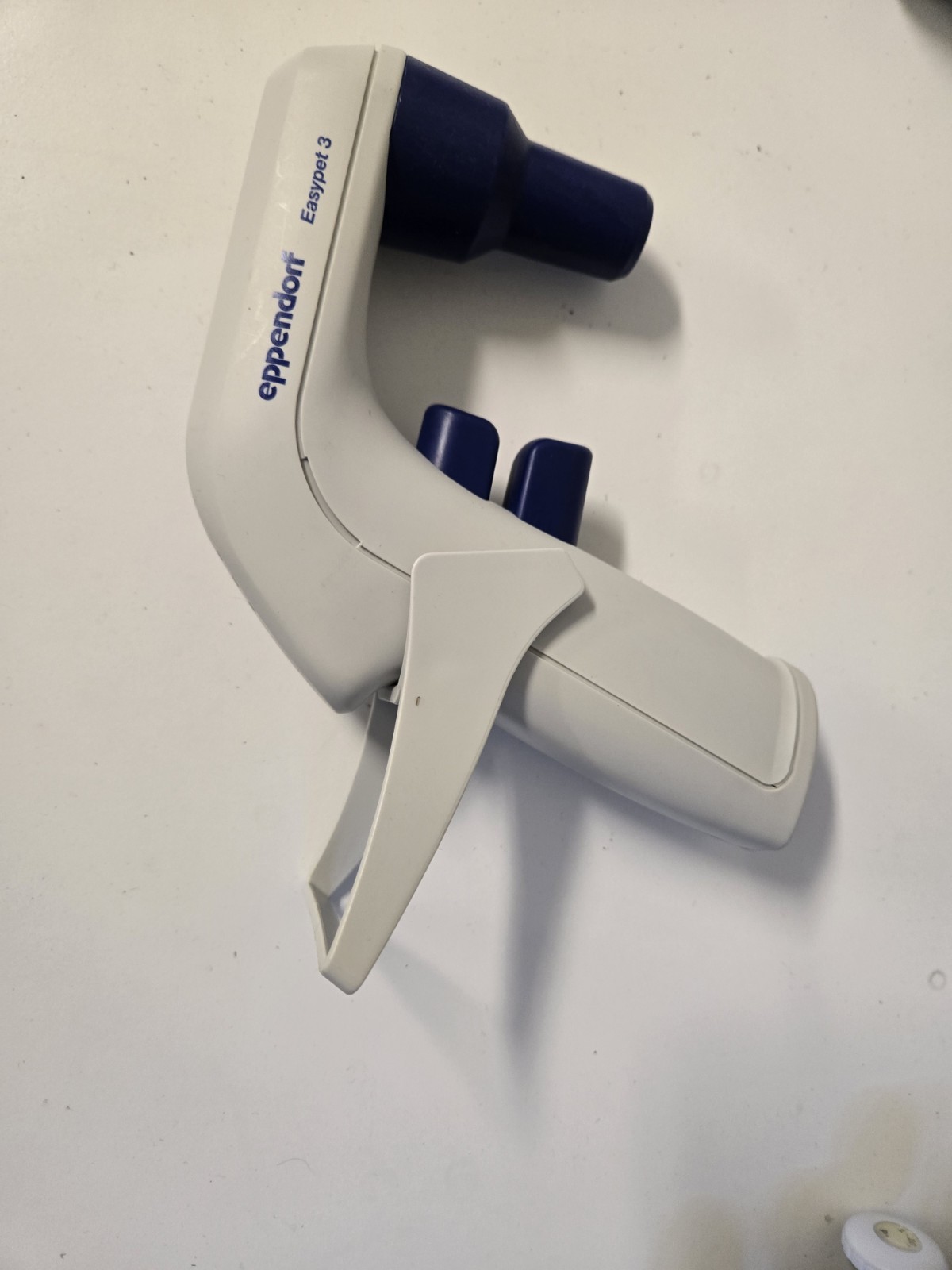 Eppendorf Easypet 3 Electronic Pipette Controller no  Charger