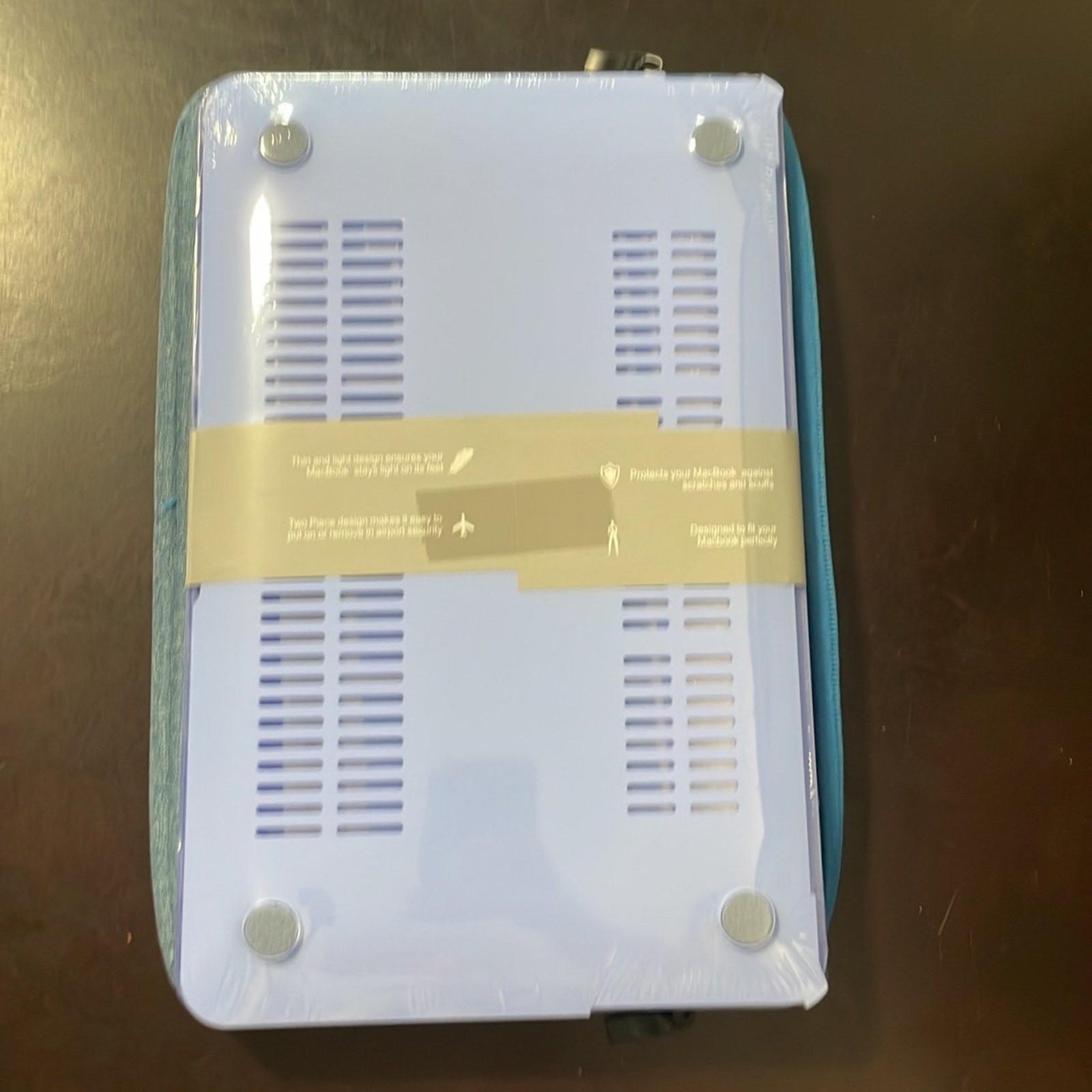 MacBook Air 11” shell and blue soft case