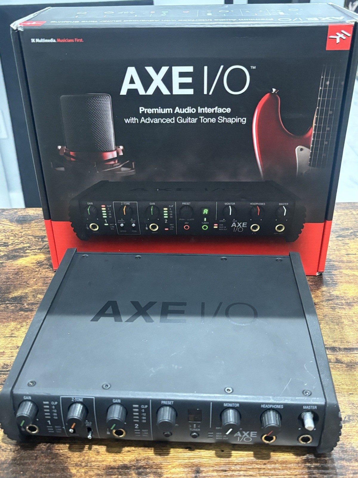 IK Multimedia AXE I/O USB Audio Interface With Box!