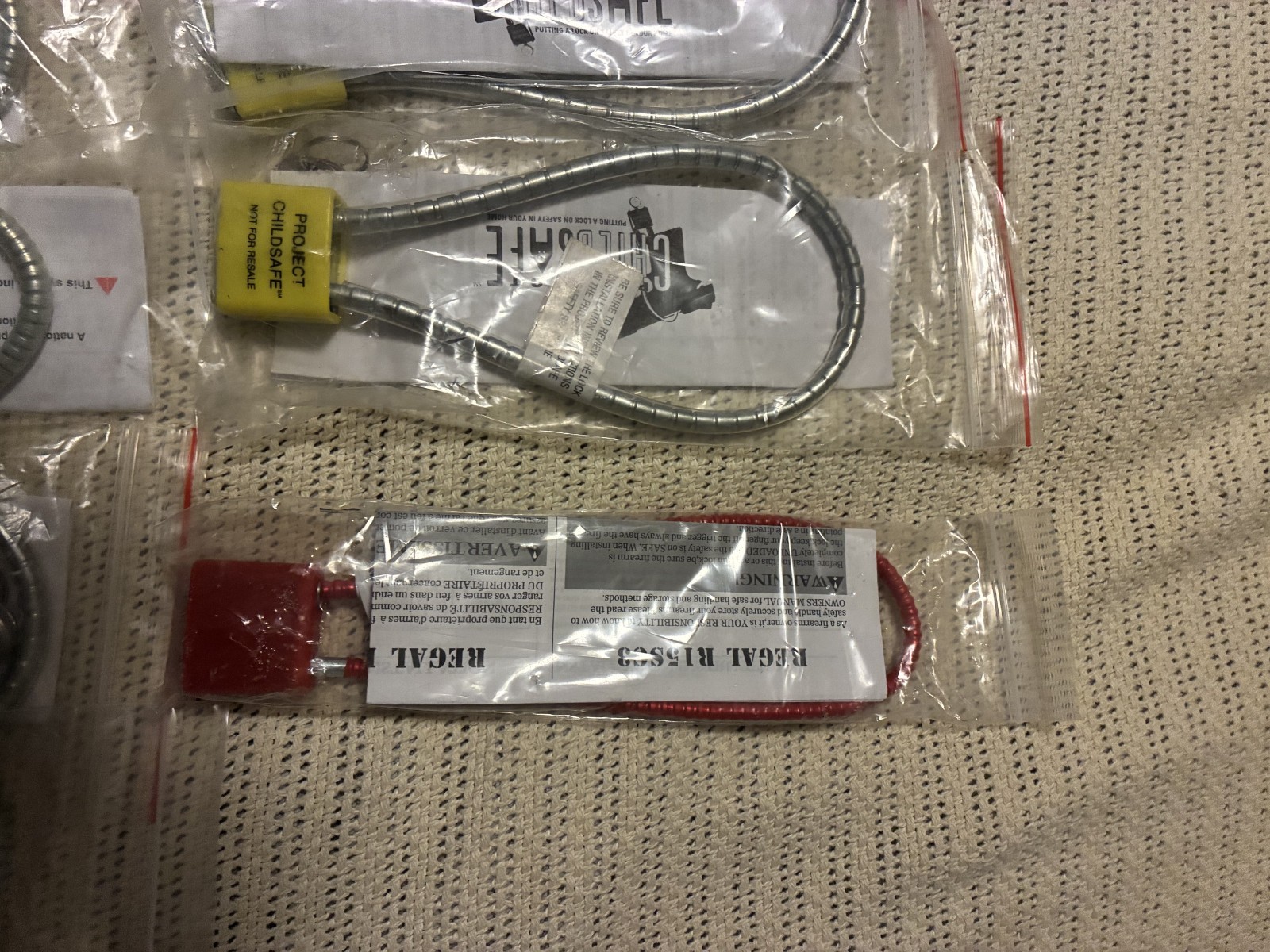 8 GUN LOCKS