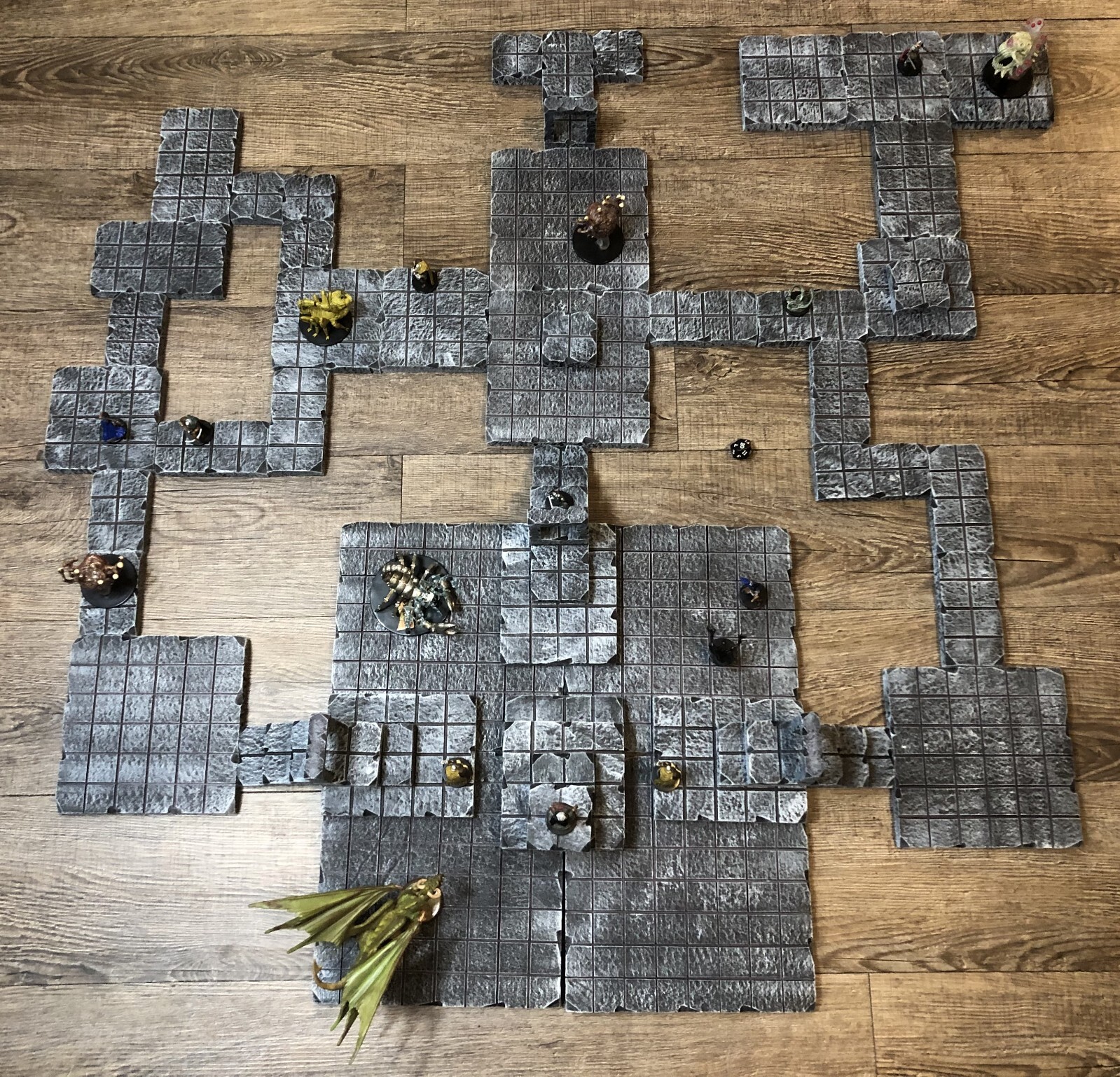 Big Dungeon Tile Modular Set Dungeons & Dragons Pathfinder d&d terrain 28mm