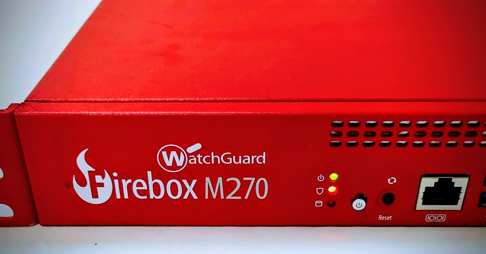 WatchGuard Firebox M270 Firewall Network Security Appliance TL2AE8 Red w/Power