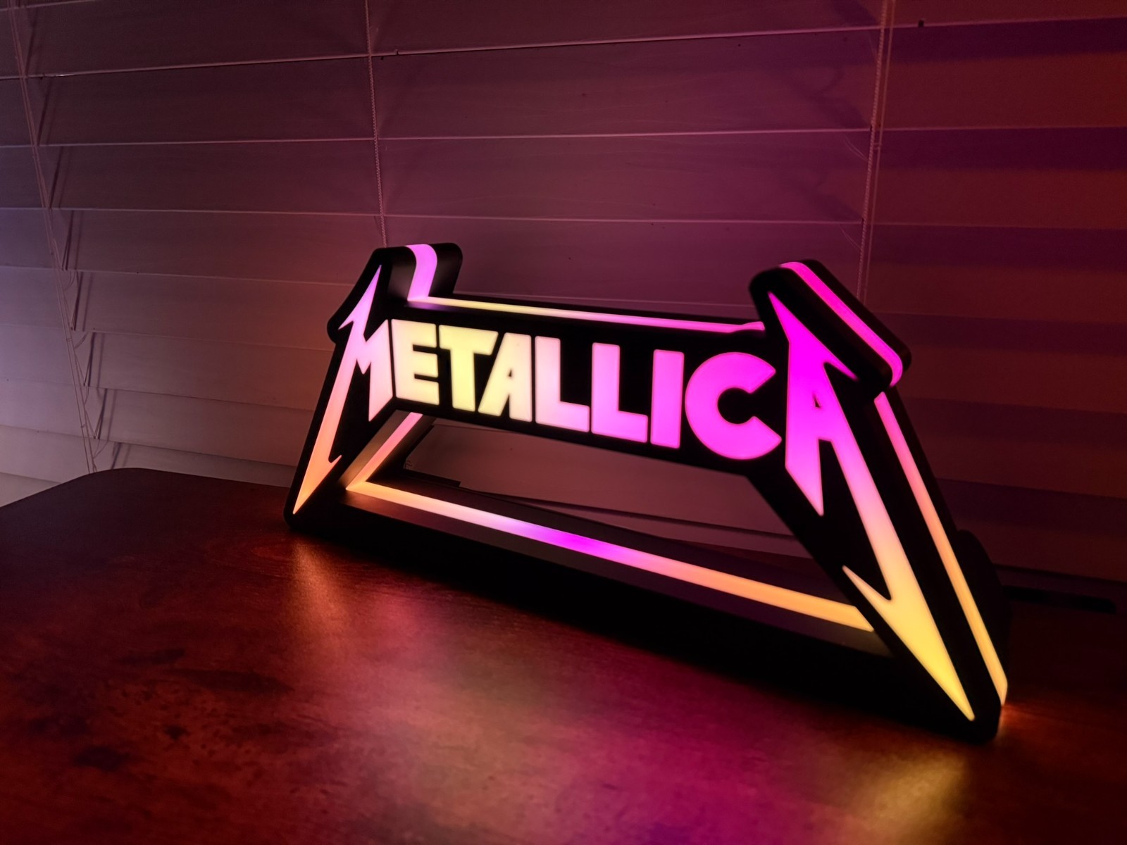 Metallica Topper - Pinball Machine - App Controlled Stern