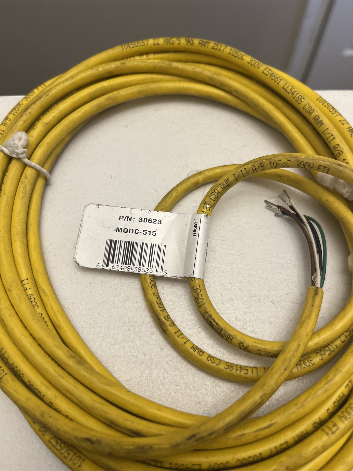 New Surplus Banner Cord Set Cable 30623 MQDC-515