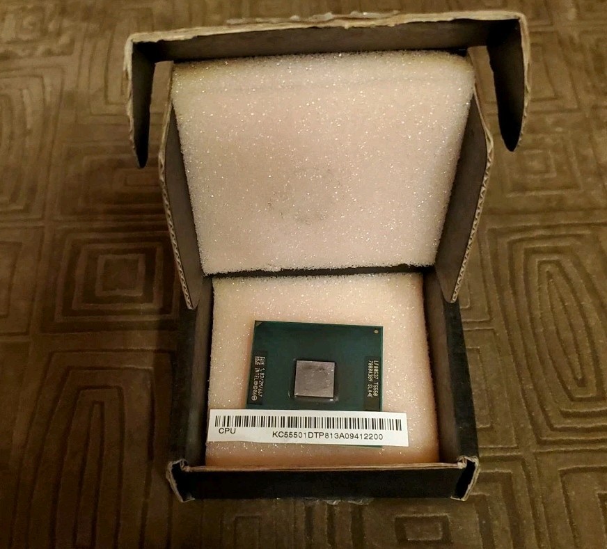 Intel LF88537 T5550 1.83 GHz CPU 7823A122 SLA4E
