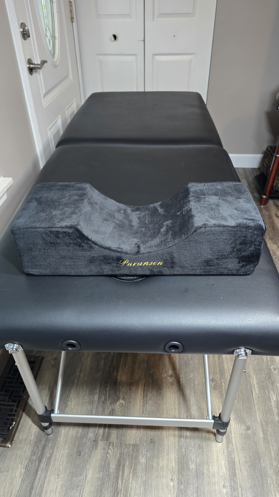 Lash/Spa Bed Setup Portable Massage Bed & Rolling Stool & Pillow LOCAL PICKUP KY