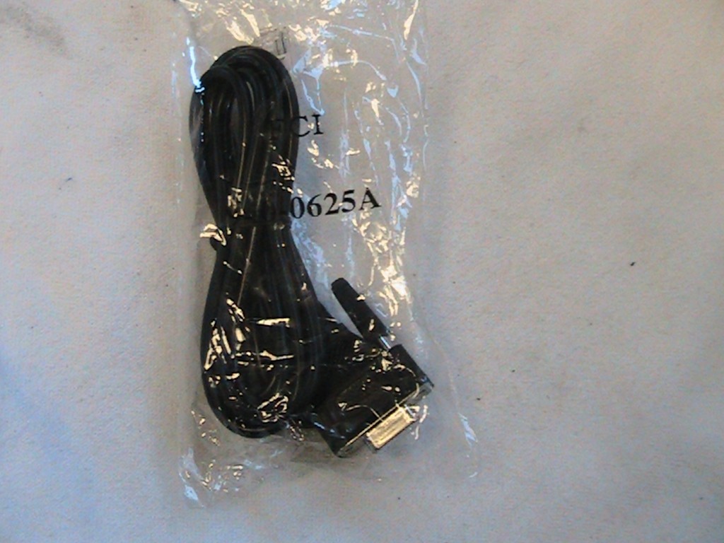1 NEW APC UPS COMMUNICATIONS CABLE 940-0625A DB9 FEMALE TO RJ-45