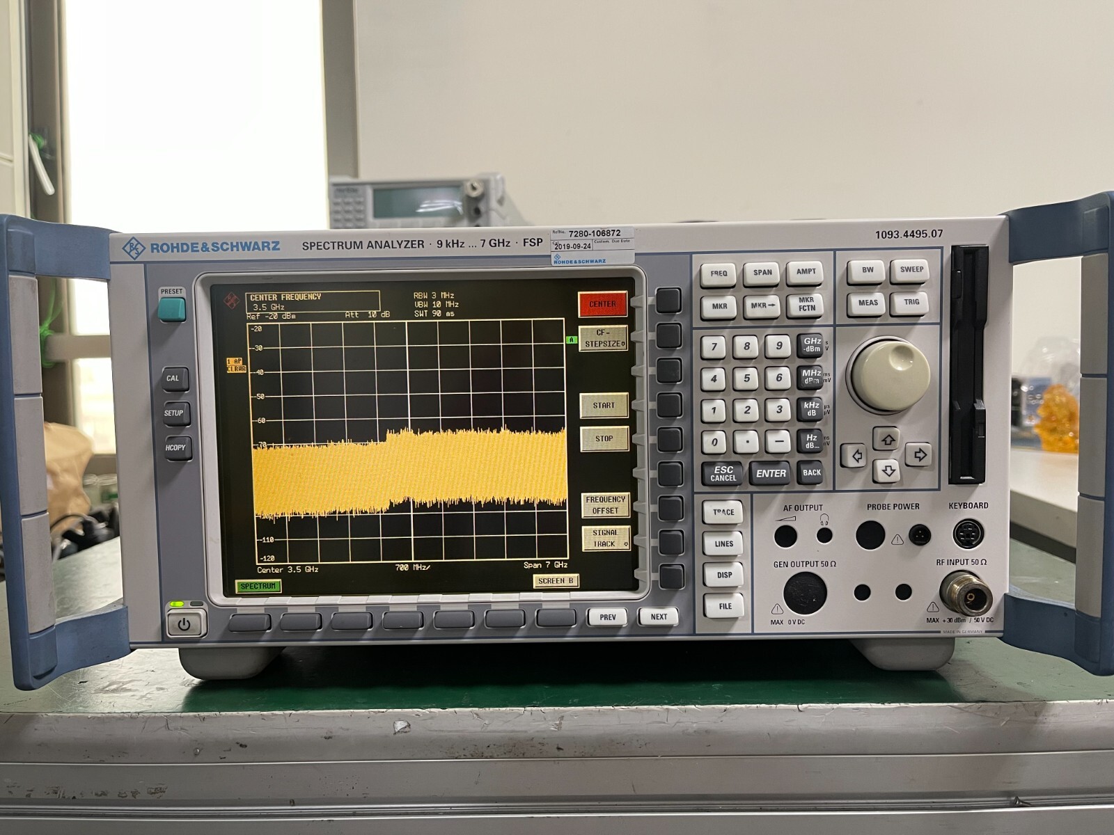 Rohde & Schwarz FSP7 Spectrum Analyzer 9 kHz - 7 GHz _ 8858